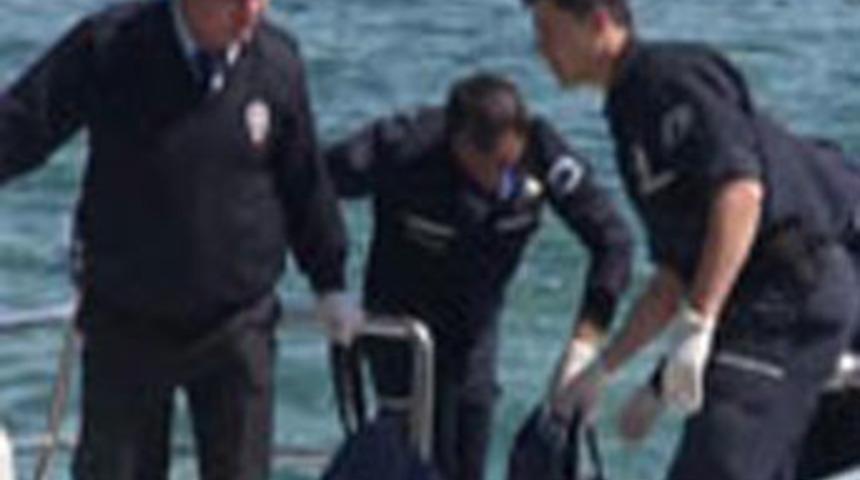 Kadık&ouml;y'de denizden ceset &ccedil;ıktı