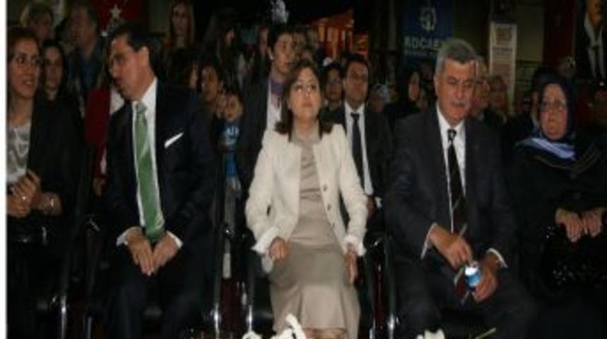 &Ccedil;ocuk Y&uuml;zl&uuml; &Ouml;d&uuml;lleri Sahiplerini Buldu