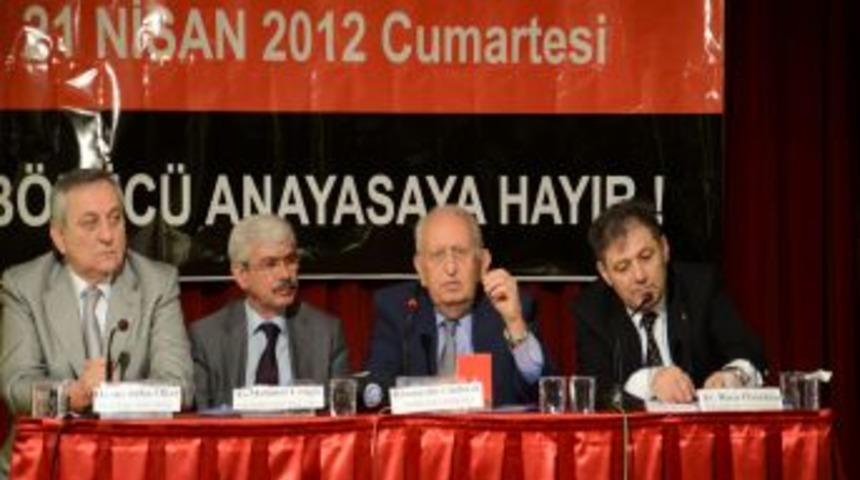 Milli Anayasa Forumu'na ilgisizlik Cindoruk&rsquo;u hayal kırıklığına uğrattı