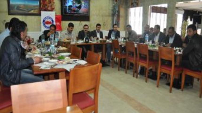 Asya: Memur-Sen &ccedil;&ouml;z&uuml;m odaklı bir sendikadır