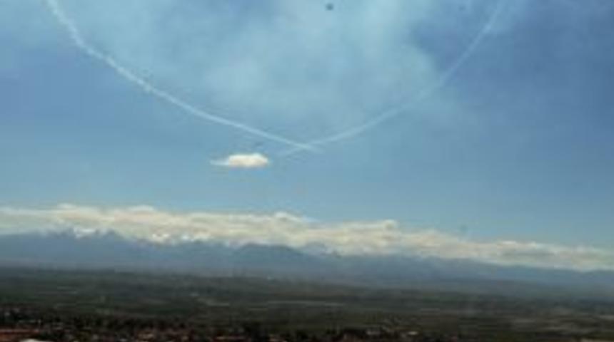 Türk Yıldızları Pamukkale semalarını süsledi