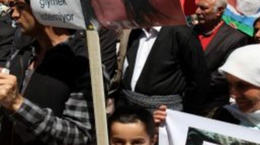 Van'da 23 Nisan Kutlamalarına 'katılmayın' &Ccedil;ağrısı