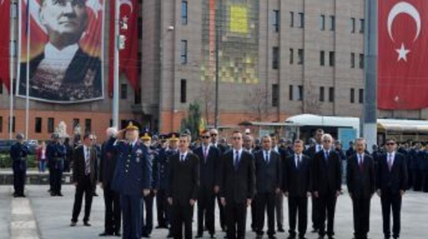 Temsili vali, Yunus Emre&rsquo;yi unutmadı