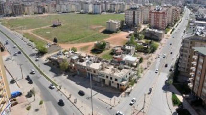 Şehitk&acirc;mil Meydanı i&ccedil;in ilk adım atıldı