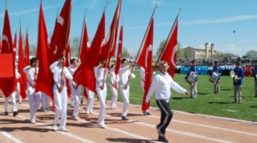 Afyonkarahisar'da 23 Nisan coşkusu