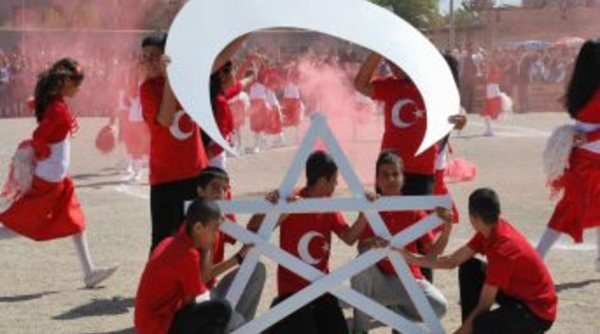 Ceylanpınar'da 23 Nisan Coşkusu