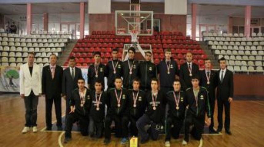 Şehitkamil potada T&uuml;rkiye&rsquo;de ilk 17 takım arasına girdi