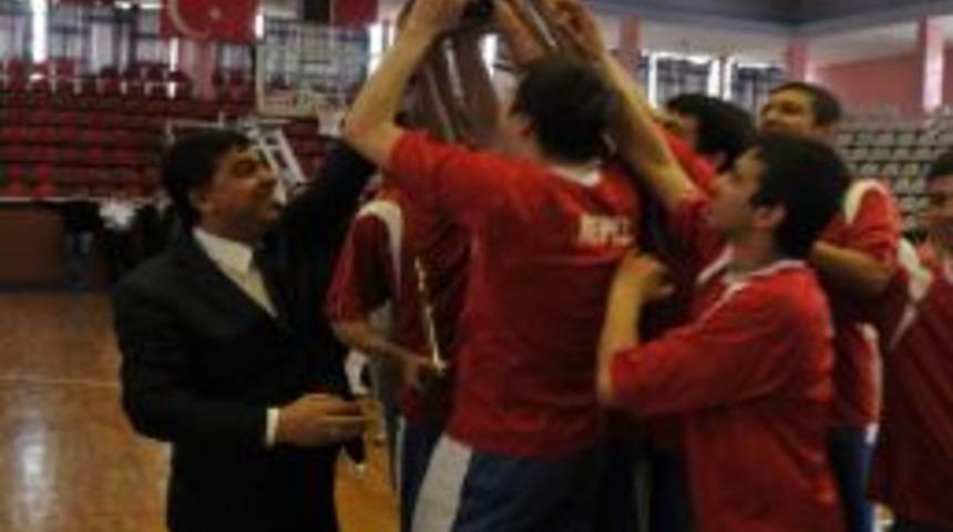 Şehitkamil Potada İlk 17 Takım Arasına Girdi