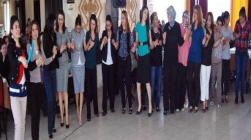 Nizip'te Kadınlar Matinesi D&uuml;zenlendi