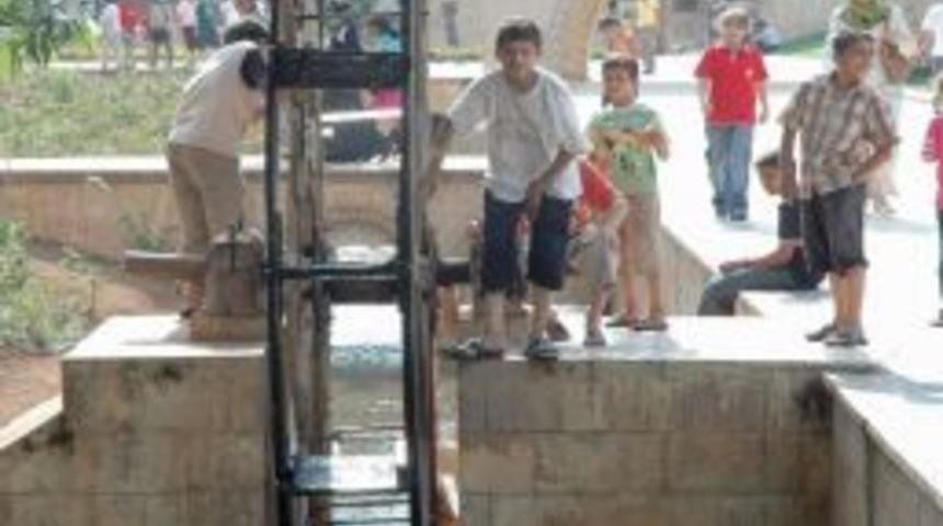 S&uuml;s Değirmeni &Ccedil;ocukların Oyuncağı Oldu