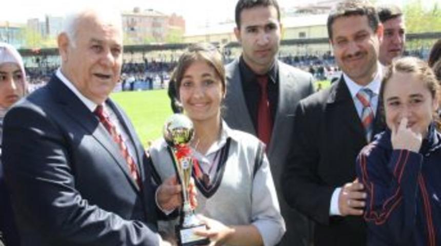 Siirt'te 23 Nisan Ulusal Egemenlik Ve &Ccedil;ocuk Bayramı Kutlandı