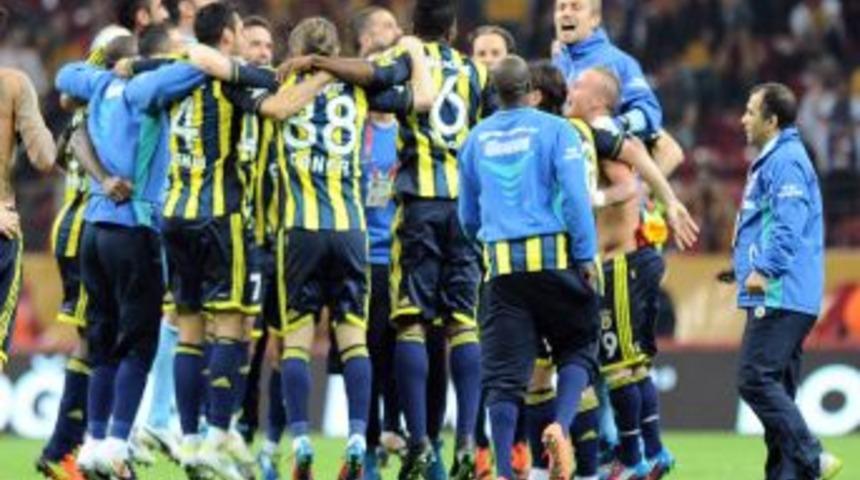 Fenerbah&ccedil;eli Futbolcunun Sevincine Tepki Yağıyor