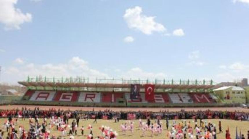 Ağrı'da 23 Nisan coşkusu