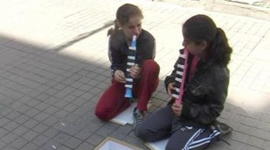 Onlar, 23 Nisan'da da bayram yapamadı