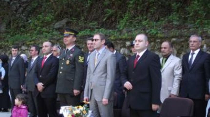 &Ccedil;amlıhemşin'de 23 Nisan coşkusu