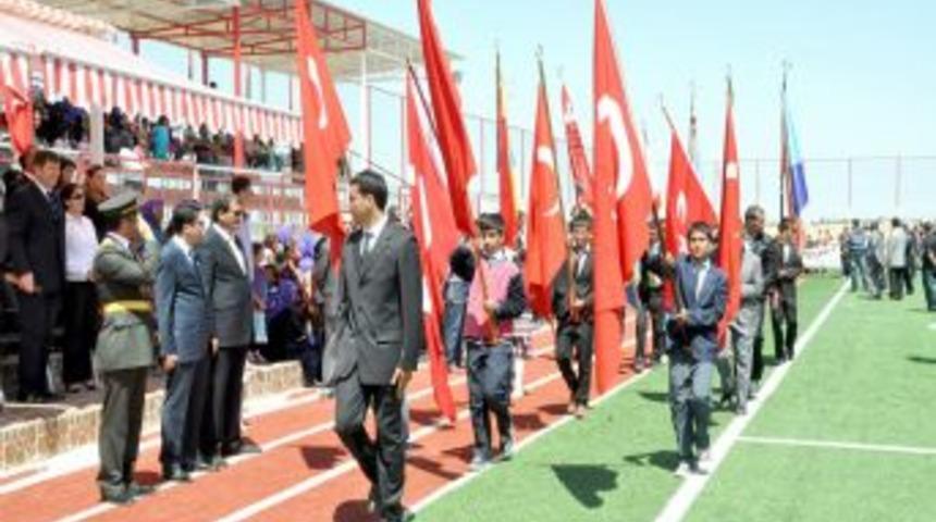 23 Nisan Ak&ccedil;akale'de Coşkuyla Kutlandı