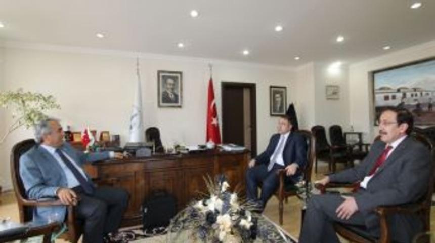 AK Parti'li Ersoy: Yerel kalkınmanın lokomotifi belediyelerdir