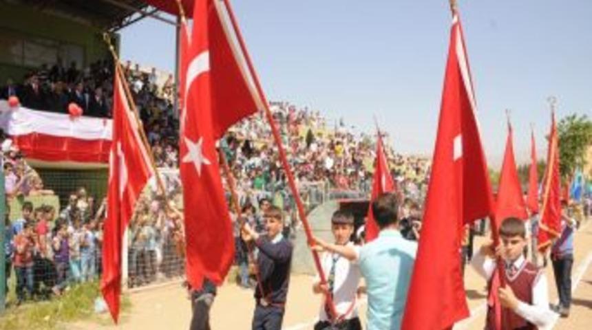 23 Nisan Cizre'de Coşkuyla Kutlandı