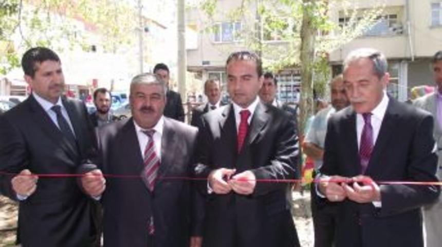 Fakir &ouml;ğrenciler yararına kermes a&ccedil;ıldı