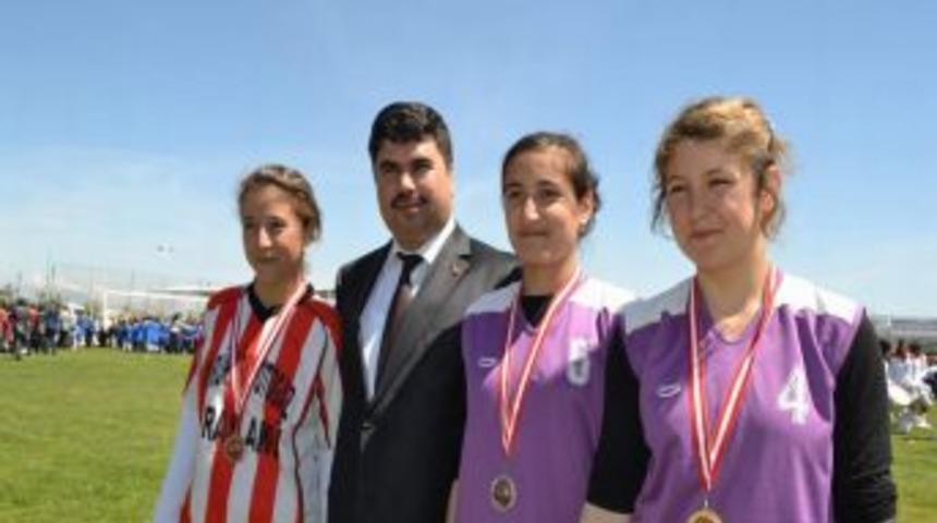 Egemenlik Koşusu Bayılttı