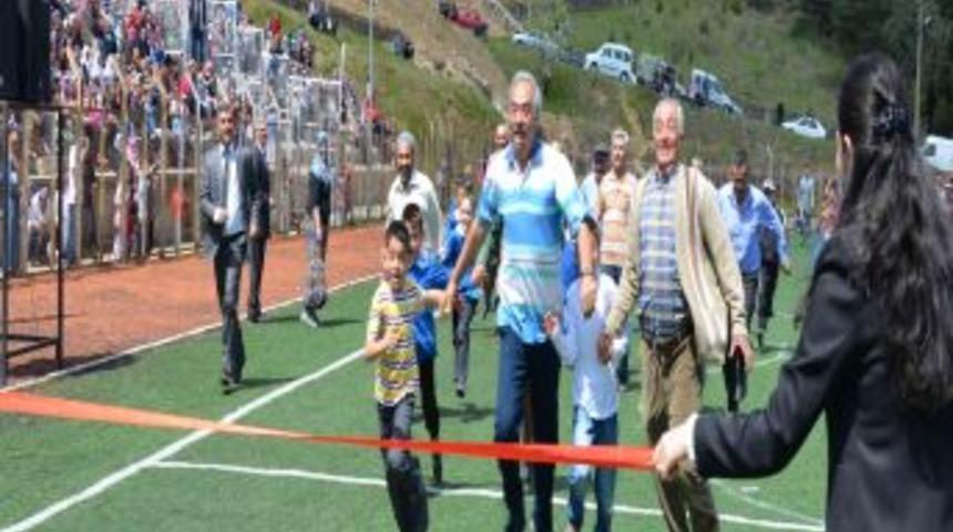 Torunlar Dede Ve Nineleriyle Yarıştı