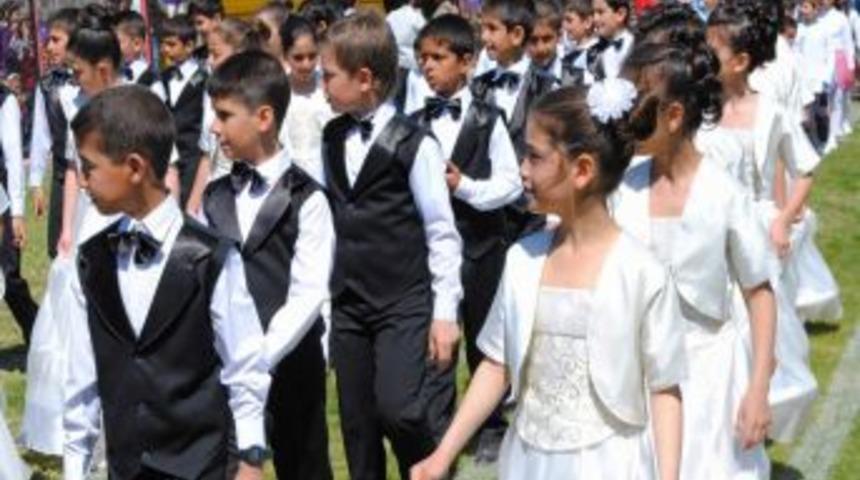 Siverek'te 23 Nisan Coşkusu