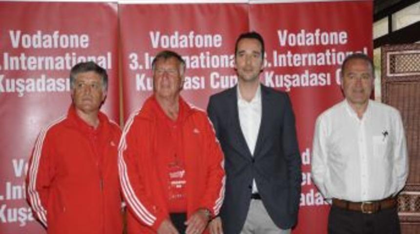 Piontek'ten T&uuml;rk Futboluna Destek