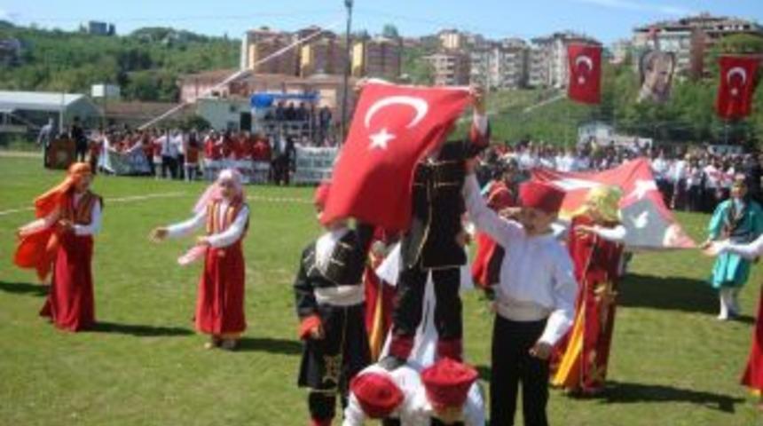 23 Nisan coşku ile kutlandı