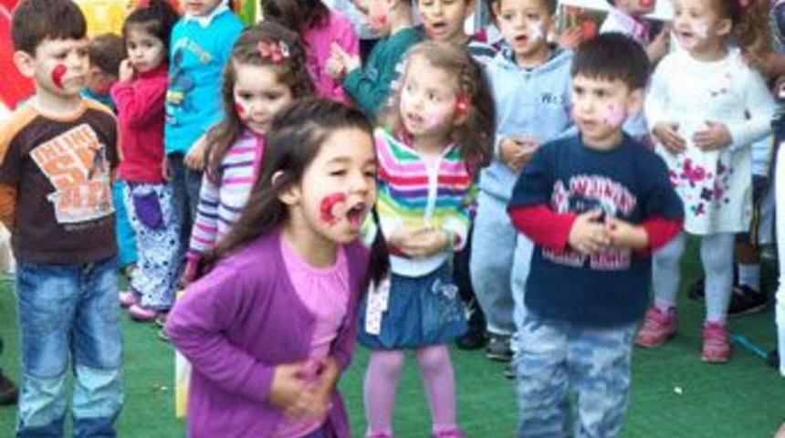 Minikler 23 Nisan&rsquo;ı kutladı