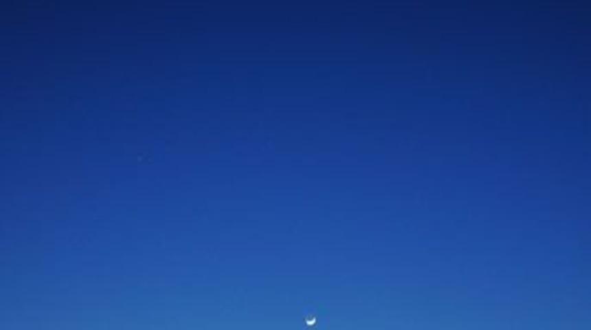 G&ouml;ky&uuml;z&uuml; Ayyıldız&rsquo;a b&uuml;r&uuml;nd&uuml;