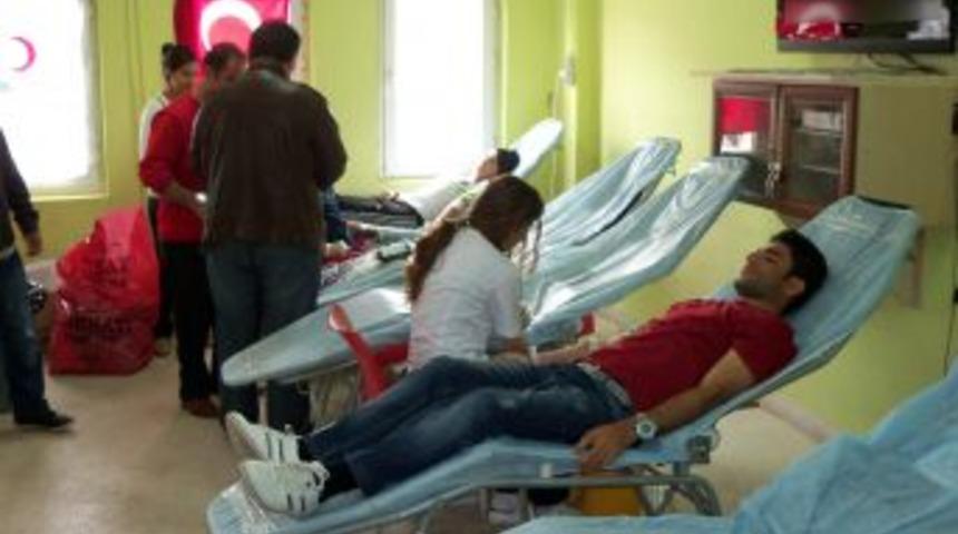 Besni Myo'da Kan Bağışının &Ouml;nemini Belirten Seminer D&uuml;zenlendi