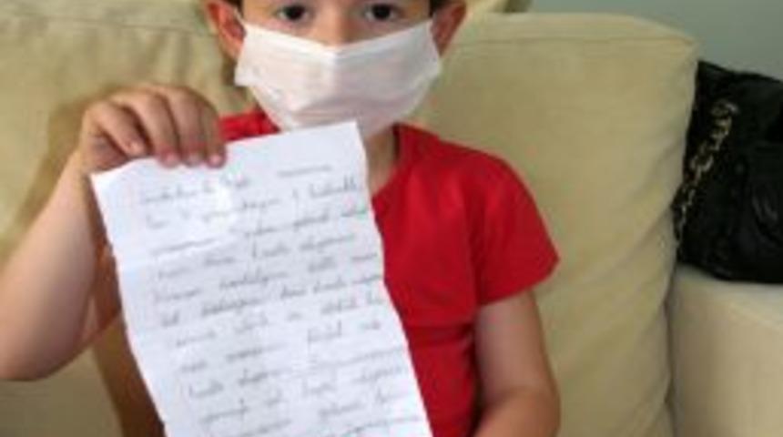 Kanser hastası k&uuml;&ccedil;&uuml;k Muhammet&rsquo;ten Başbakan&rsquo;a mektup