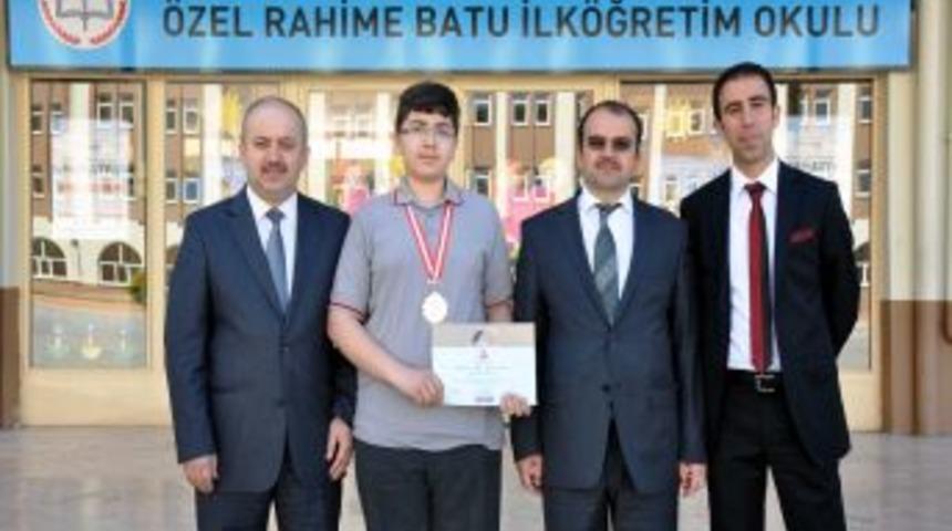 &Ouml;zel Rahime Batu İlk&ouml;ğretim Okulu &ouml;ğrencisi, Malatya'nın gururu oldu