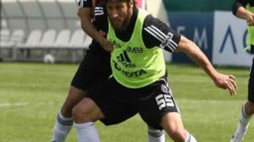 Beşiktaş, Fenerbah&ccedil;e Ma&ccedil;ı Hazırlıklarına Başladı