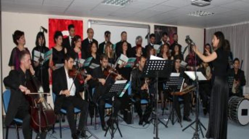 Ayvalık Meslek Y&uuml;ksekokulu Bahar Şenlikleri d&uuml;zenledi