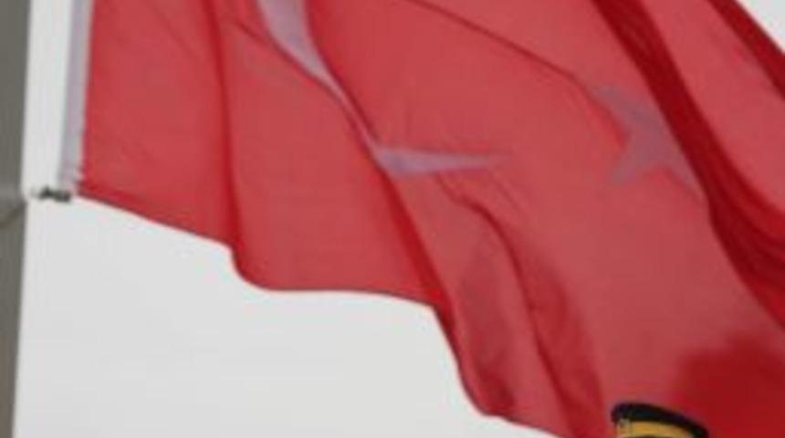 &Ccedil;anakkale 57. Alay Şehitliğinde Duygusal T&ouml;ren