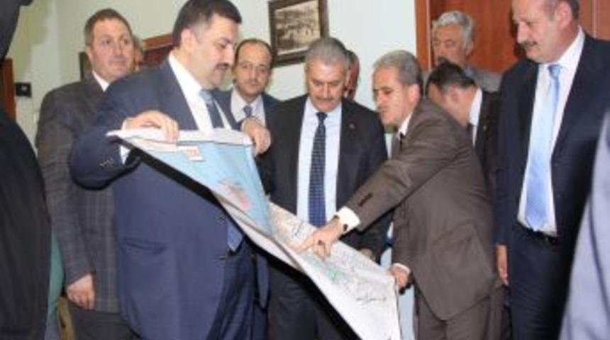 Bakan Yıldırım Rize'de