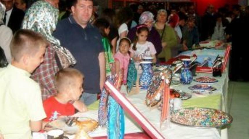 Burhaniye'de H&uuml;k&uuml;ml&uuml; Ve Tutukluların Eserleri G&ouml;r&uuml;c&uuml;ye &Ccedil;ıktı