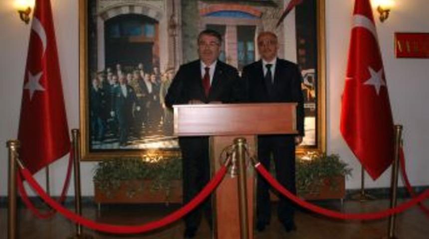 Bakan Şahin: Gen&ccedil; kırsalında 3 askerimiz şehit, 3'&uuml; korucu 8 kişi yaralandı