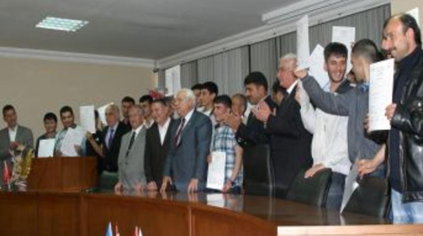 Meslek eğitimine katılanlara sertifika verildi