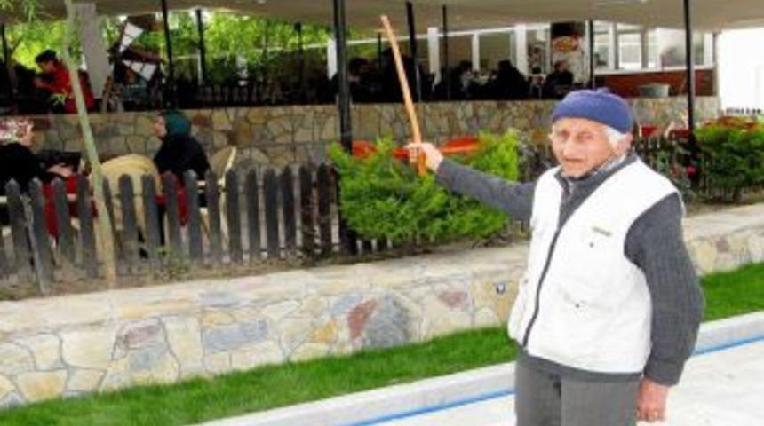 Edremit&rsquo;te de 5 cami yıkılmış