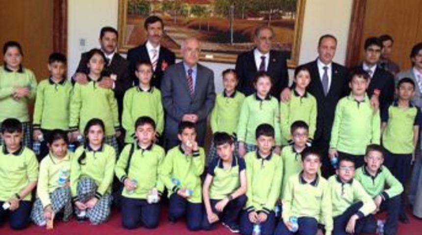 Siirt Celal Değer Koleji &ouml;ğrencileri Meclis&rsquo;i ziyaret etti