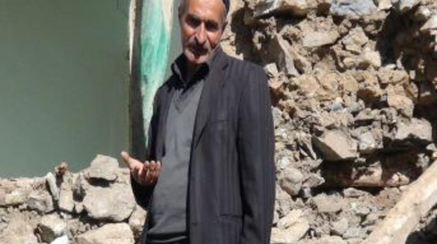 Deprem mağduru Tarhan ailesi uzanacak yardım elini bekliyor