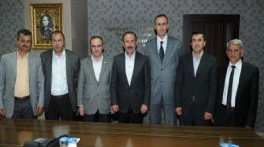 Sığır Yetiştiricilerinden Başkan Doğan'a Ziyaret