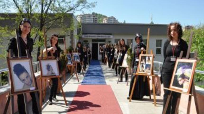 Be&uuml; Sa&ccedil; Ve Makyaj Tasarım Fotoğraf Sergisi