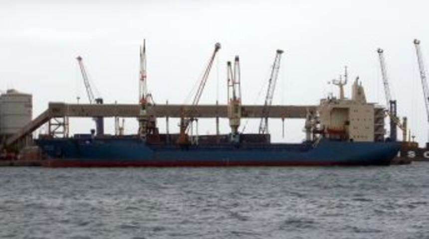 Antalya'da denize balast suyu boşaltan yabancı y&uuml;k gemisine 64 bin lira ceza