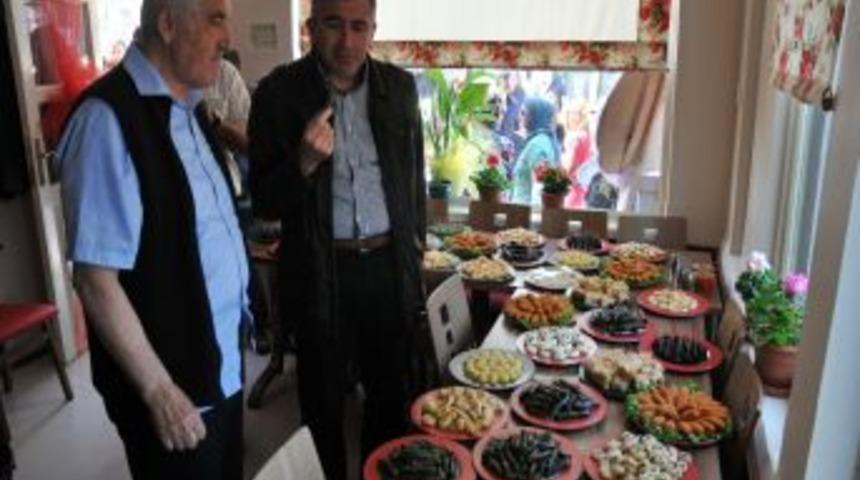 Akçakoca'da Yöresel Ev Yemekleri Yeri Açıldı