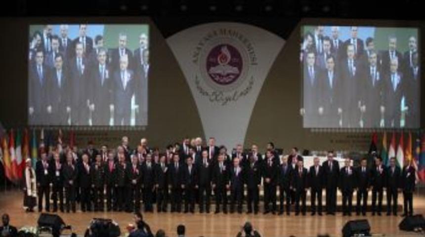 Cumhurbaşkanı G&uuml;l'den yeni anayasanın şifreleri