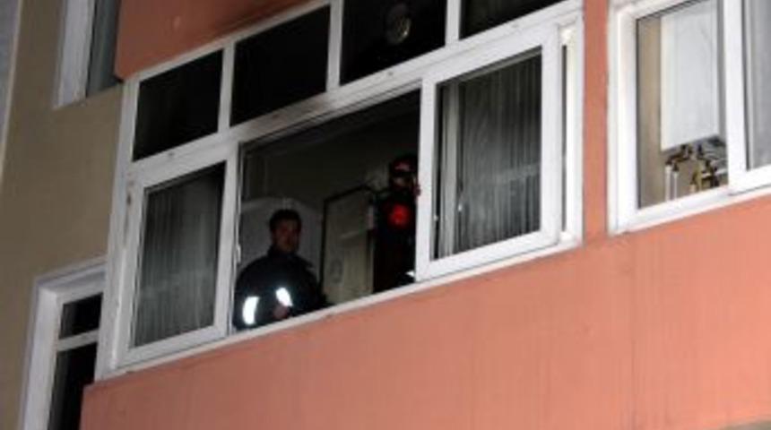 Karab&uuml;k'te Yangın Paniği