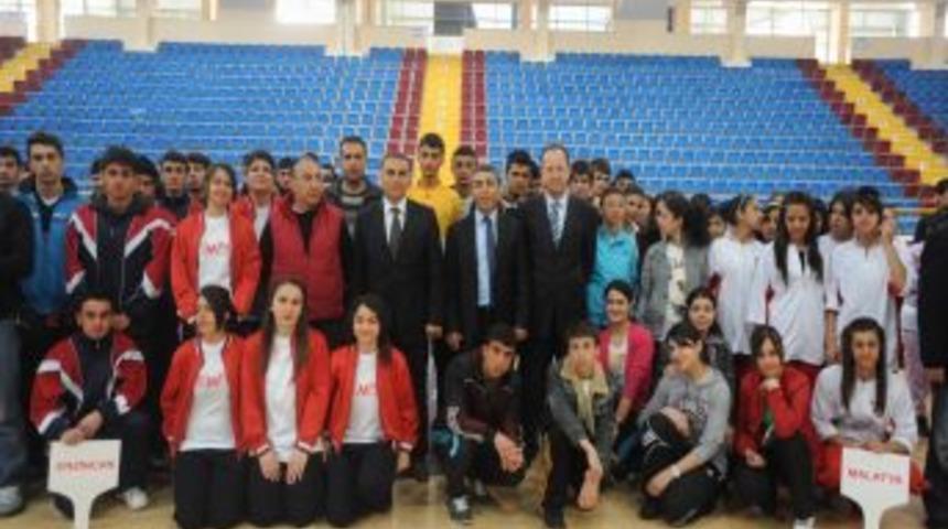 Okullararası Gen&ccedil;ler Basketbol Grup Eleme M&uuml;sabakaları Trabzon'da Başladı